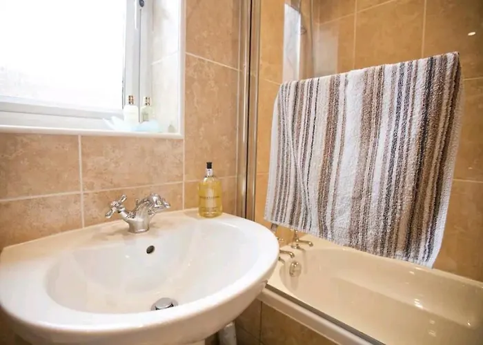 Cosy Little Just Outside Walls * York