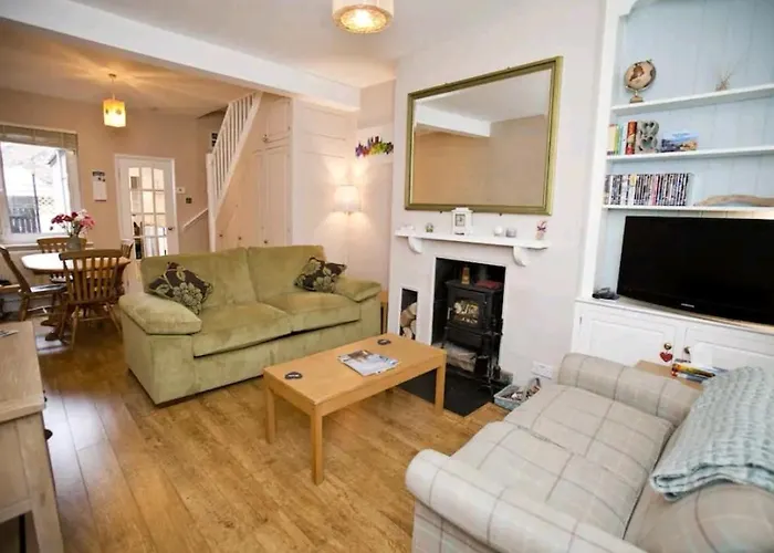 Cosy Little Just Outside Walls * York