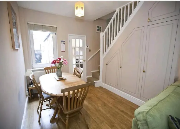 Hotel Cosy Little Just Outside Walls York